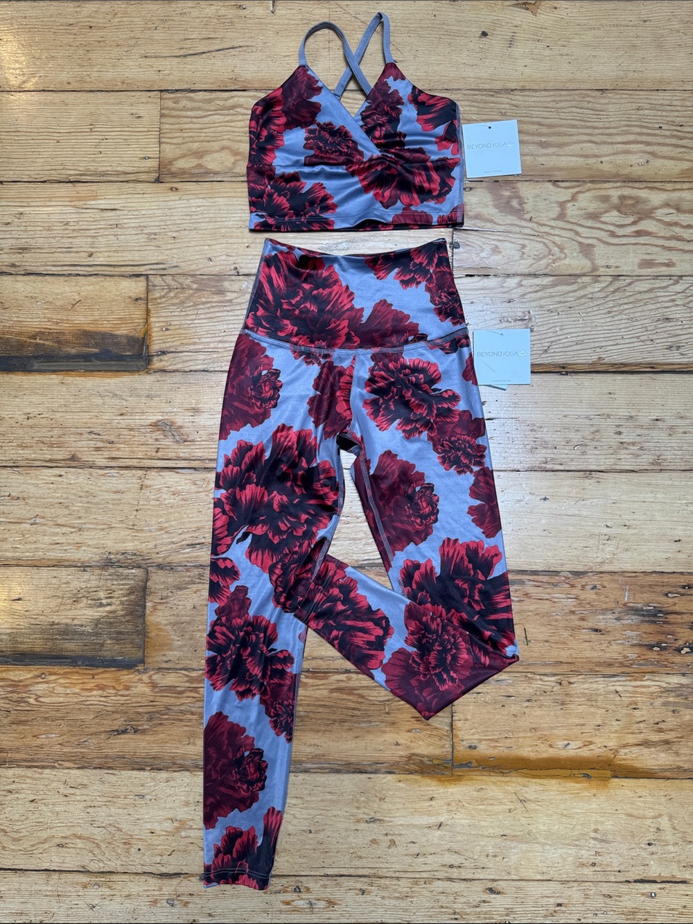 Beyond Yoga Floral Print Active Set - Red and Light Blue